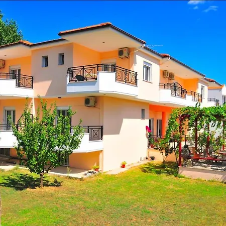 Guest house Room In Studio - Hotel Georgia - Spacious And Bright Rooms Near Golden Beach In Thassos Island *