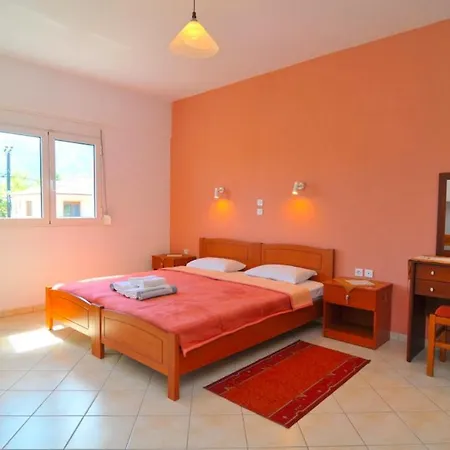 게스트하우스 Room In Studio - Hotel Georgia - Spacious And Bright Rooms Near Golden Beach In Thassos Island *