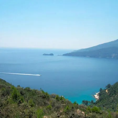 Room In Studio - Hotel Georgia - Spacious And Bright Rooms Near Golden Beach In Thassos Island 게스트하우스