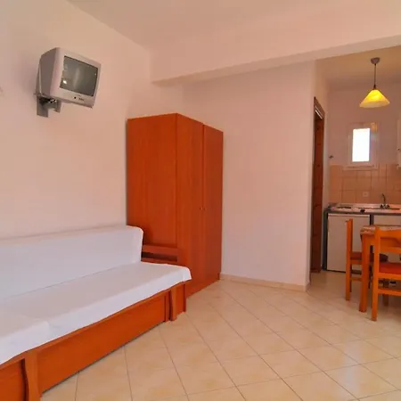 Room In Studio - Hotel Georgia - Spacious And Bright Rooms Near Golden Beach In Thassos Island