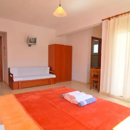 Room In Studio - Hotel Georgia - Spacious And Bright Rooms Near Golden Beach In Thassos Island 게스트하우스 *